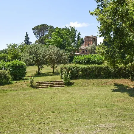Awesome In With Outdoor Swimming Pool Sutri